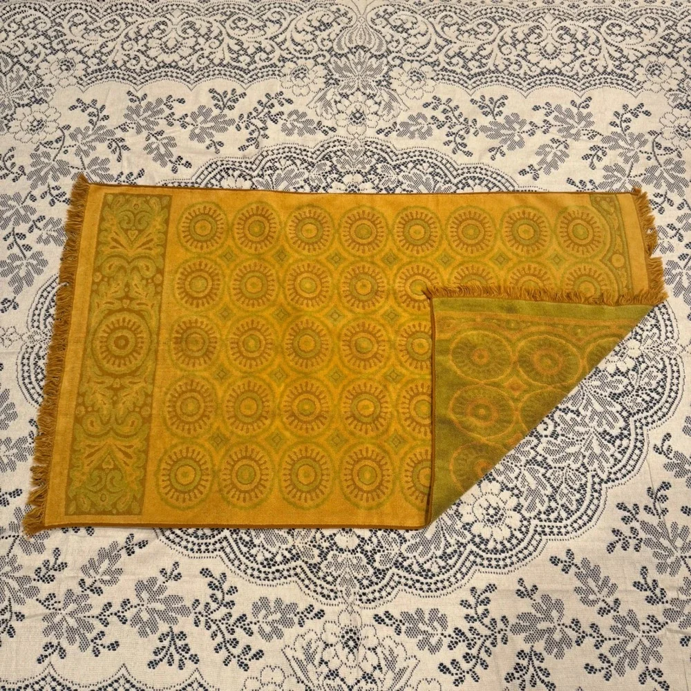 Fieldcrest Vintage Midcentury Bath Towel Geometric Mod Pattern MCM Gold Green